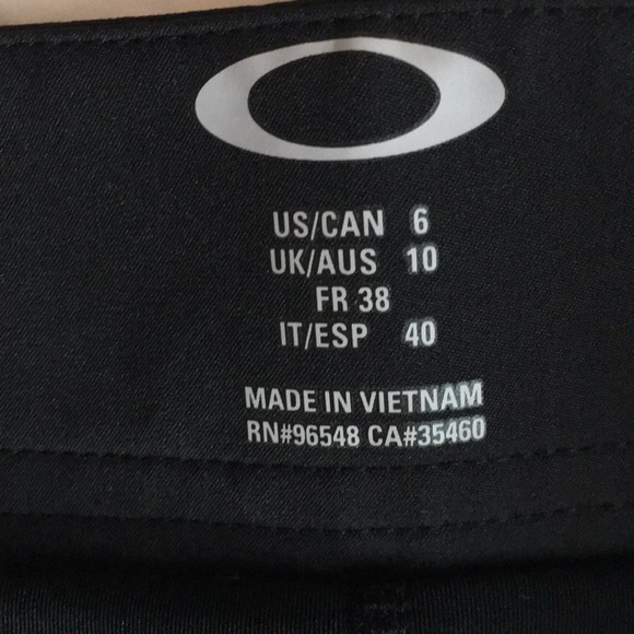 Oakley Black Skort - Picture 11 of 13
